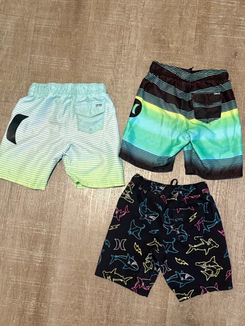 Hurley swim trunks - Picture 2 of 3